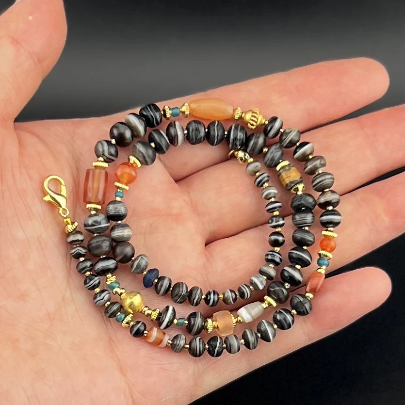 轻奢原创设计款千年到代一线老药师红玉髓珠项链（两颗老黄金隔珠）