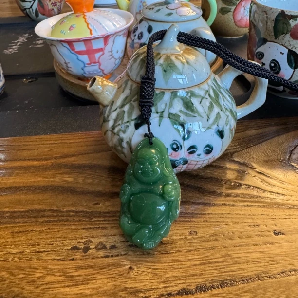 S-3120 俄罗斯菠菜绿和田玉吊坠