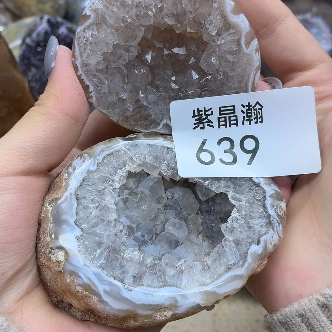 未镶嵌水晶大型摆件（非配饰）
