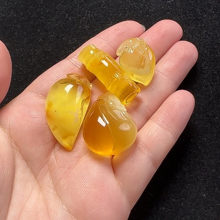 蜜蜡珠宝奇石未镶嵌