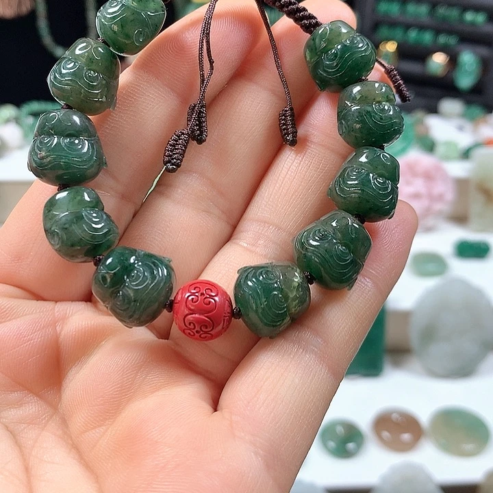 未镶嵌独山玉颈饰