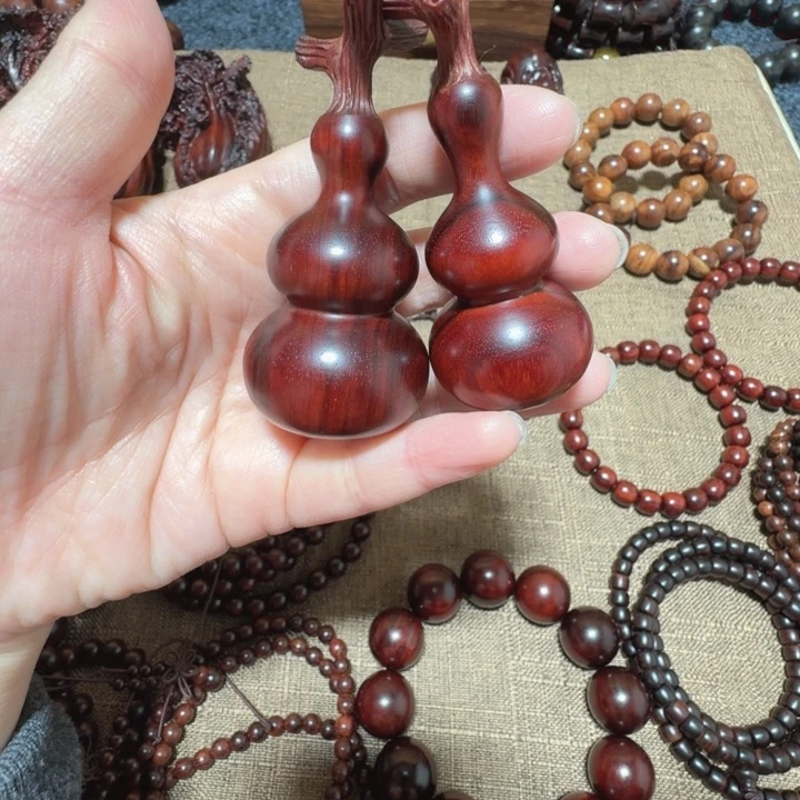 小叶紫檀葫芦摆件