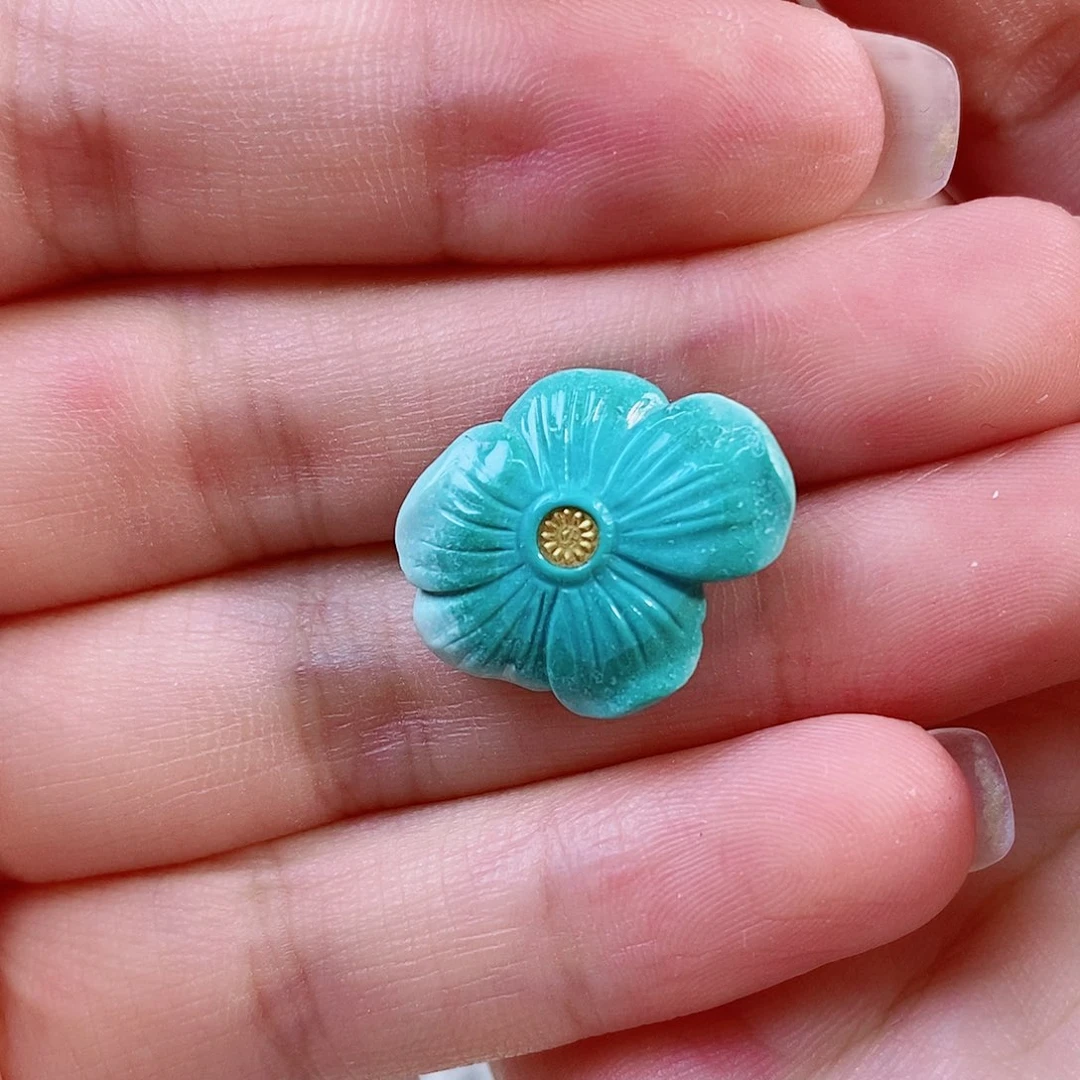 未镶嵌绿松石珠宝奇石