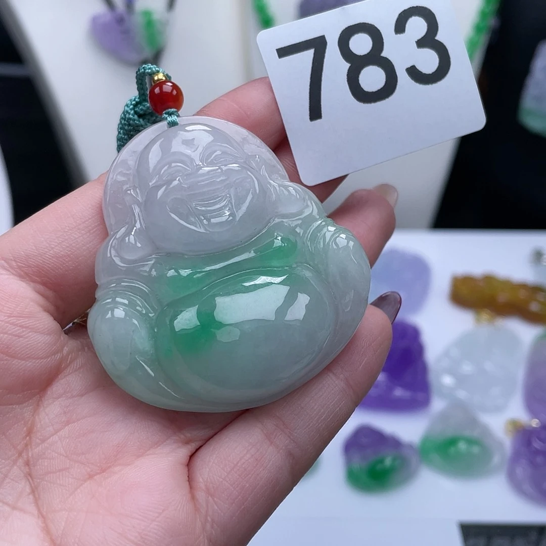 翡翠吊坠(赠链)未镶嵌