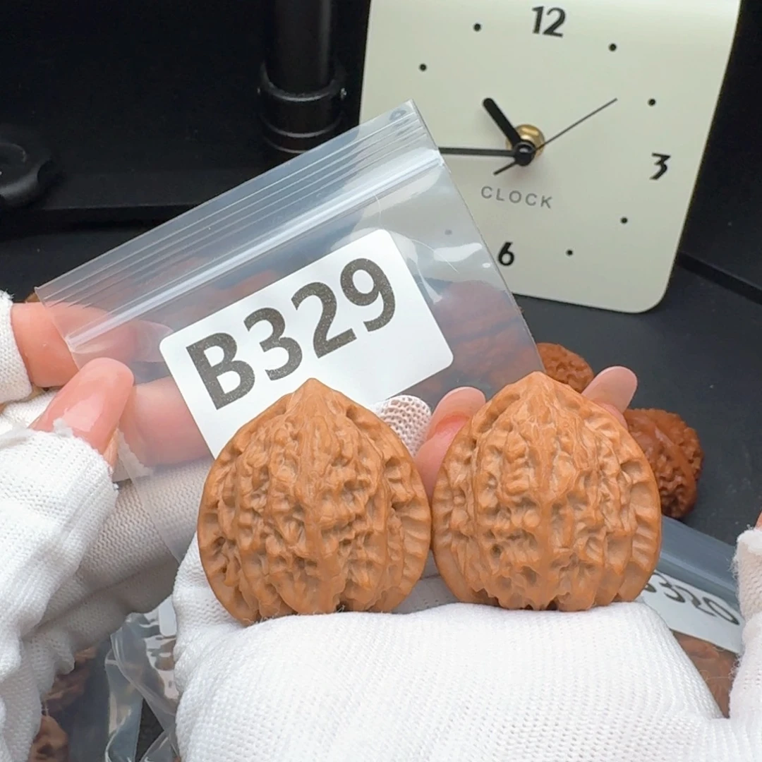把件文玩核桃38+金牛B329