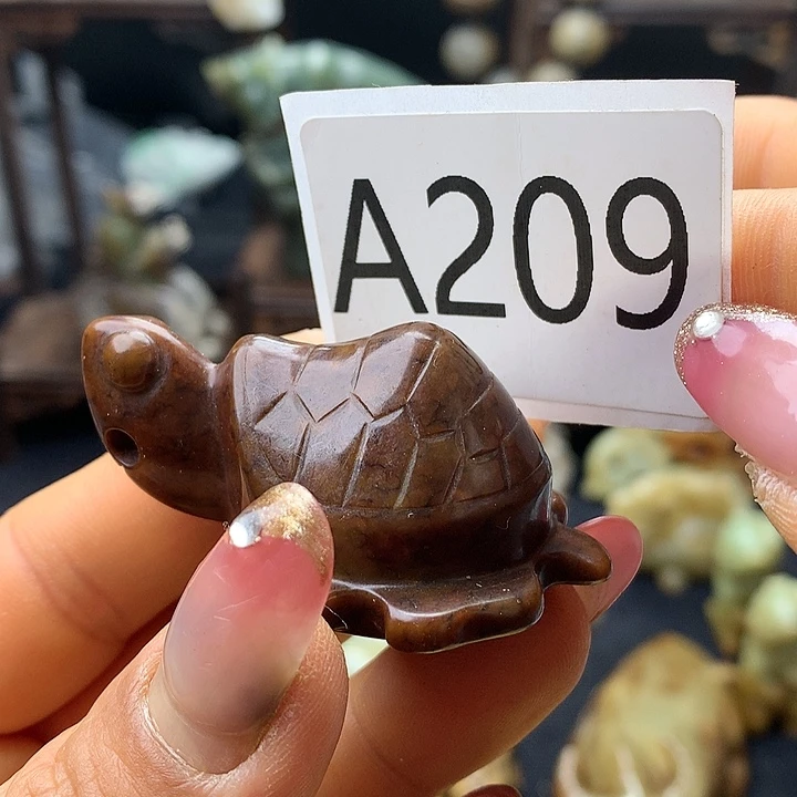 和田玉未镶嵌车挂