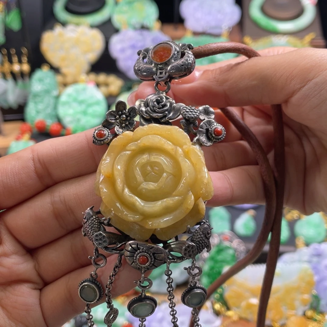 翡翠未镶嵌颈饰代编织