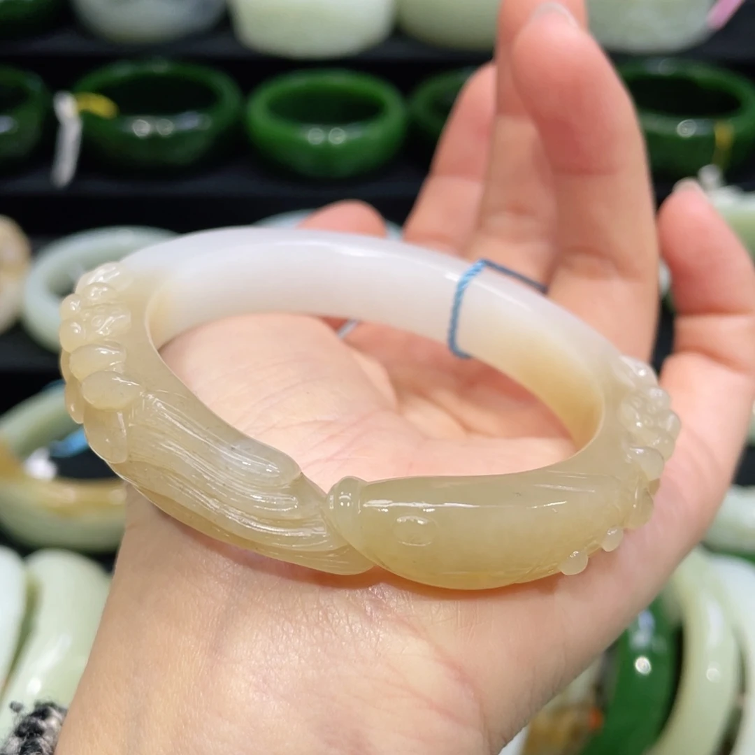 未镶嵌手镯和田玉33