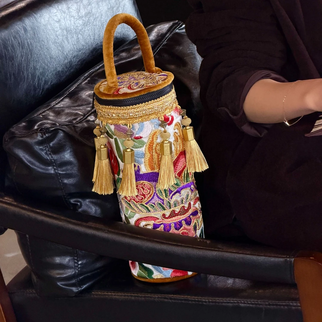 重工国风三多纹打籽绣盘金绣流苏长筒包时尚手拎包