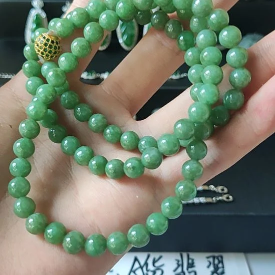 翡翠未镶嵌颈饰珠串卡7