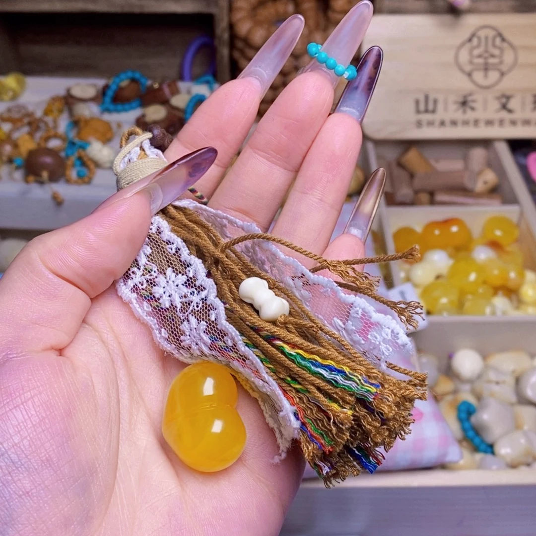 猴头核桃吊坠焦糖玛奇朵 大胖心 小绿跑环