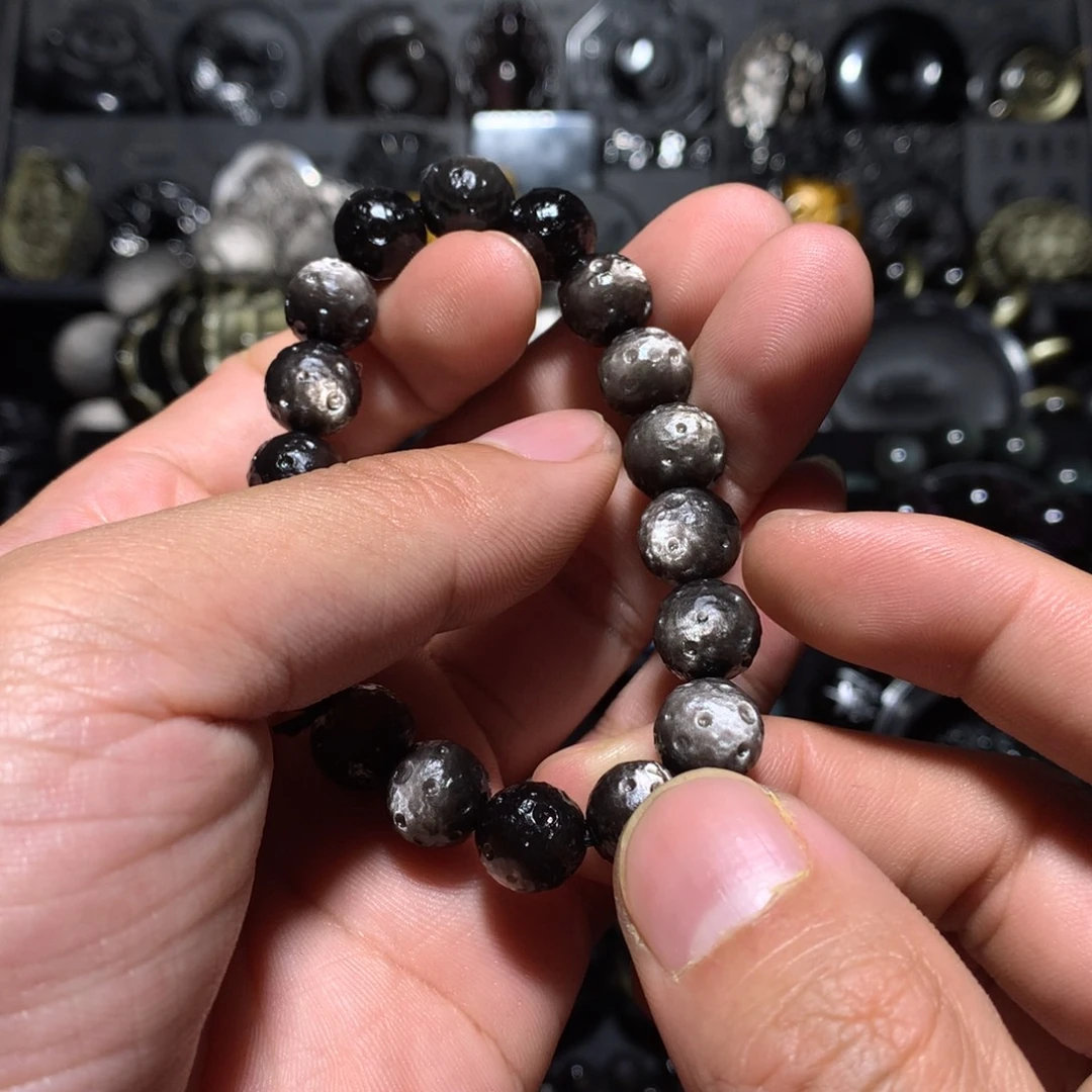 葱***儿黑曜岩未镶嵌珠宝奇石