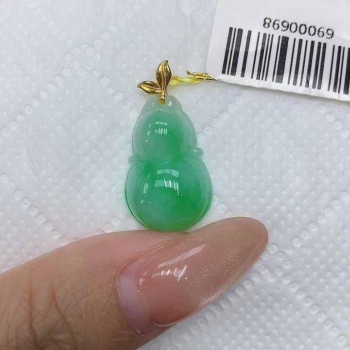 颈饰18K金镶嵌翡翠