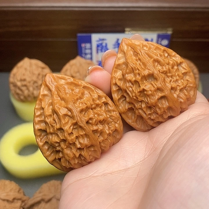 文玩核桃吊坠佛塔41