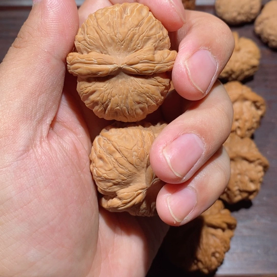 文玩核桃吊坠顽*?球宝