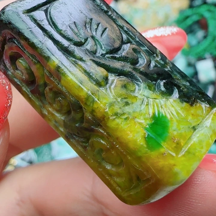 颈饰未镶嵌翡翠天然A货12