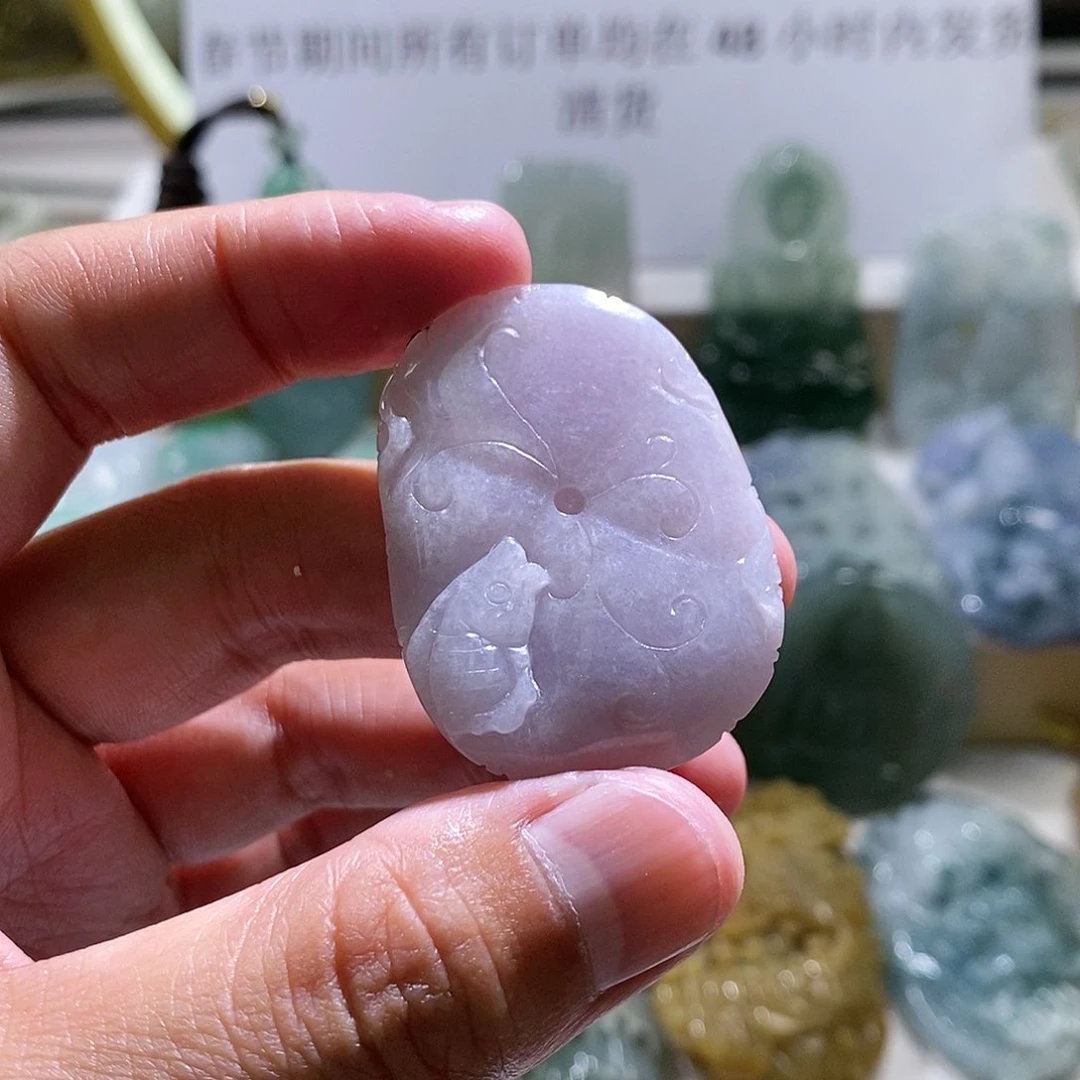 【闪购商品】翡翠颈饰未镶嵌荷叶鱼