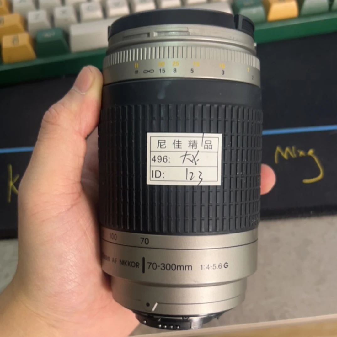 9新 Nikon/尼康 Canon/佳能 - 卡口 二手单反相机/镜头（无配件）