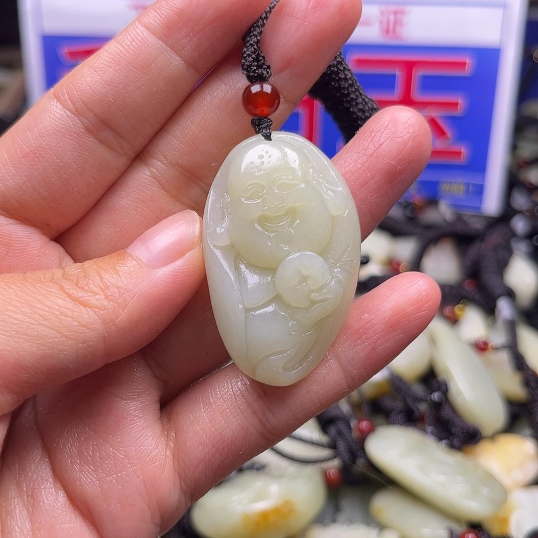 颈饰未镶嵌和田玉