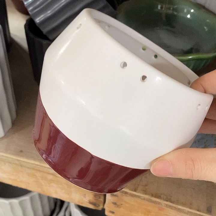 陶盆有孔 瑕疵针孔漏釉介意勿拍口 11高11