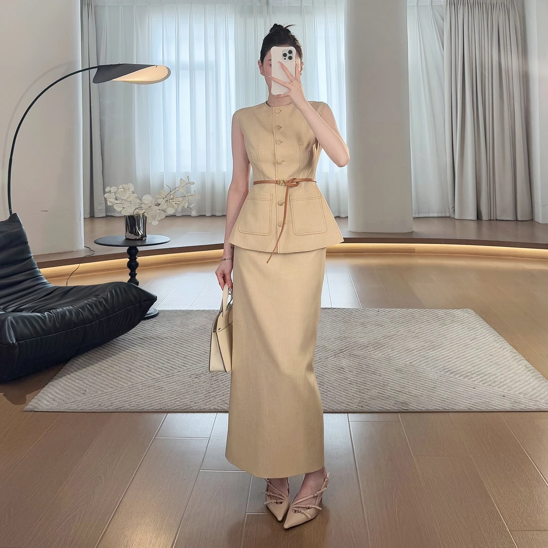 现货【罗马假日】高级感时尚洋气修身马甲上衣显瘦半身裙LZ1711