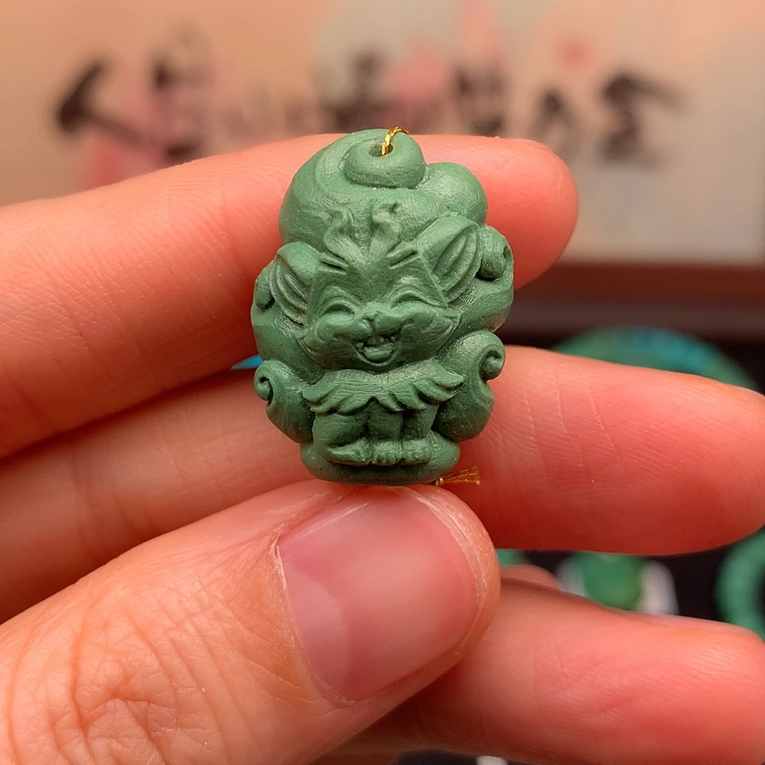 绿松石未镶嵌珠宝奇石23*17*11.3