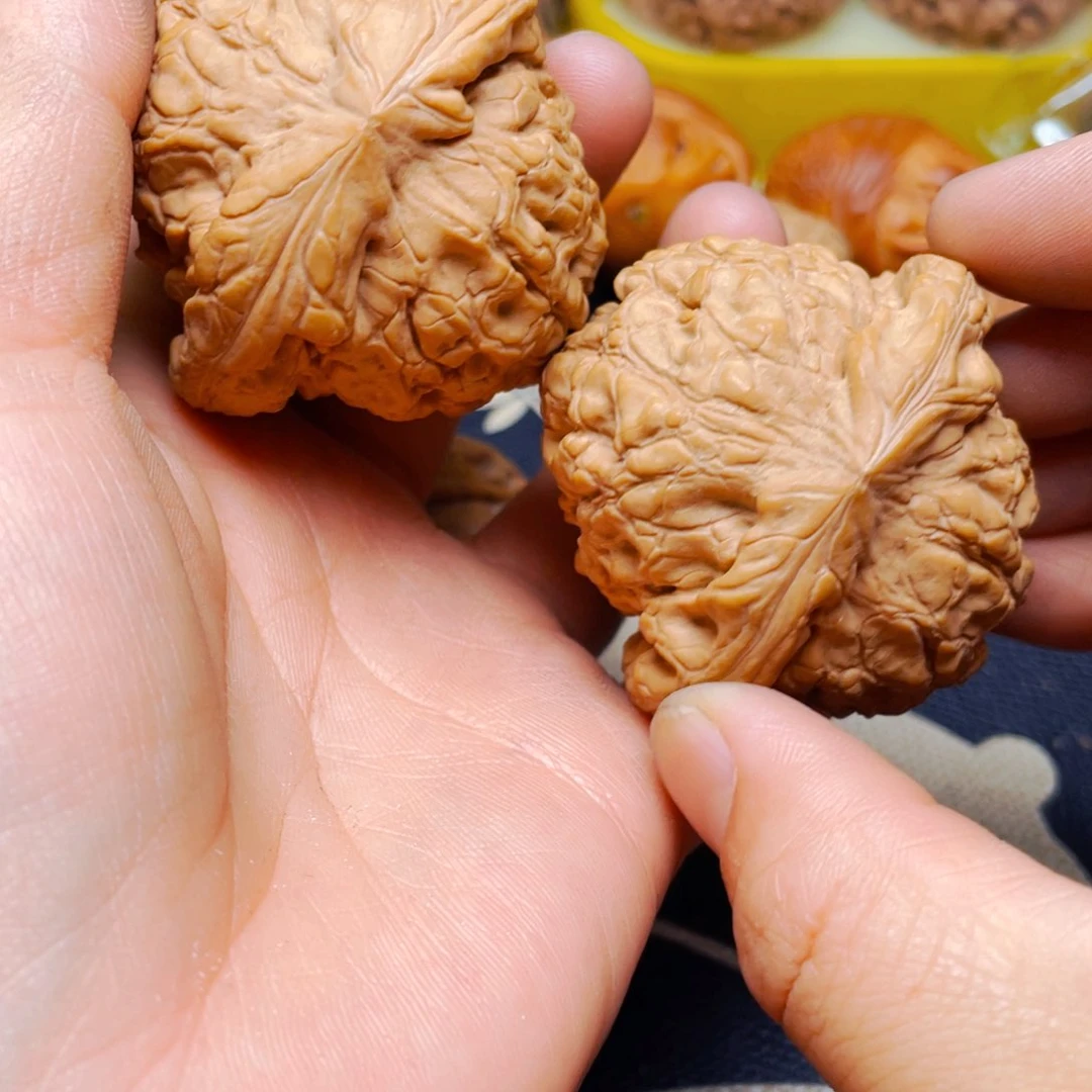 文玩核桃把件邱*龙鼎一对