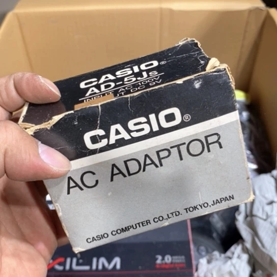 漫***生8新中古商品，瑕疵品，不包好坏。283