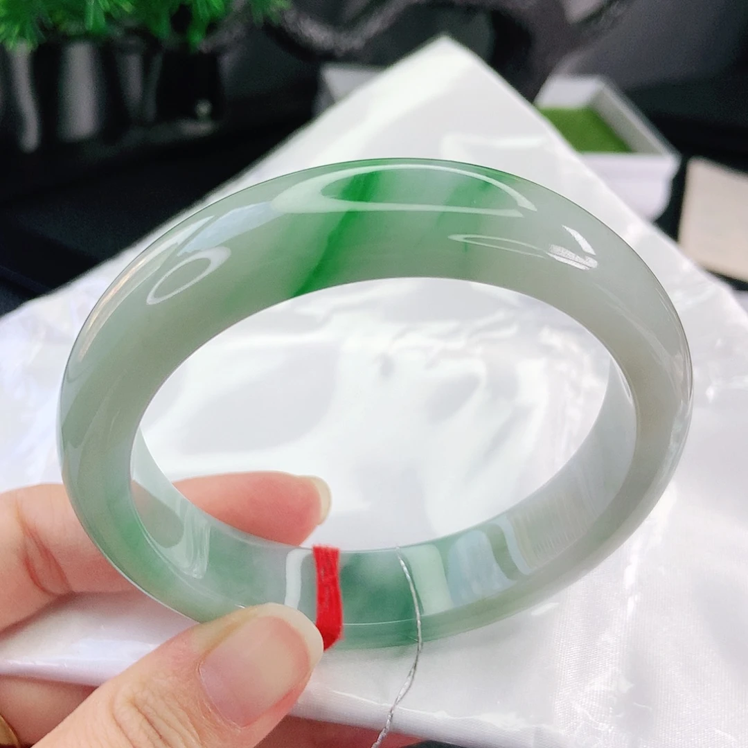 未镶嵌手镯翡翠61圈