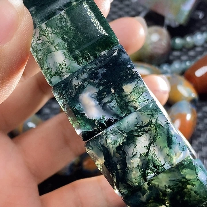 明***峰玛瑙/玉髓颈饰未镶嵌