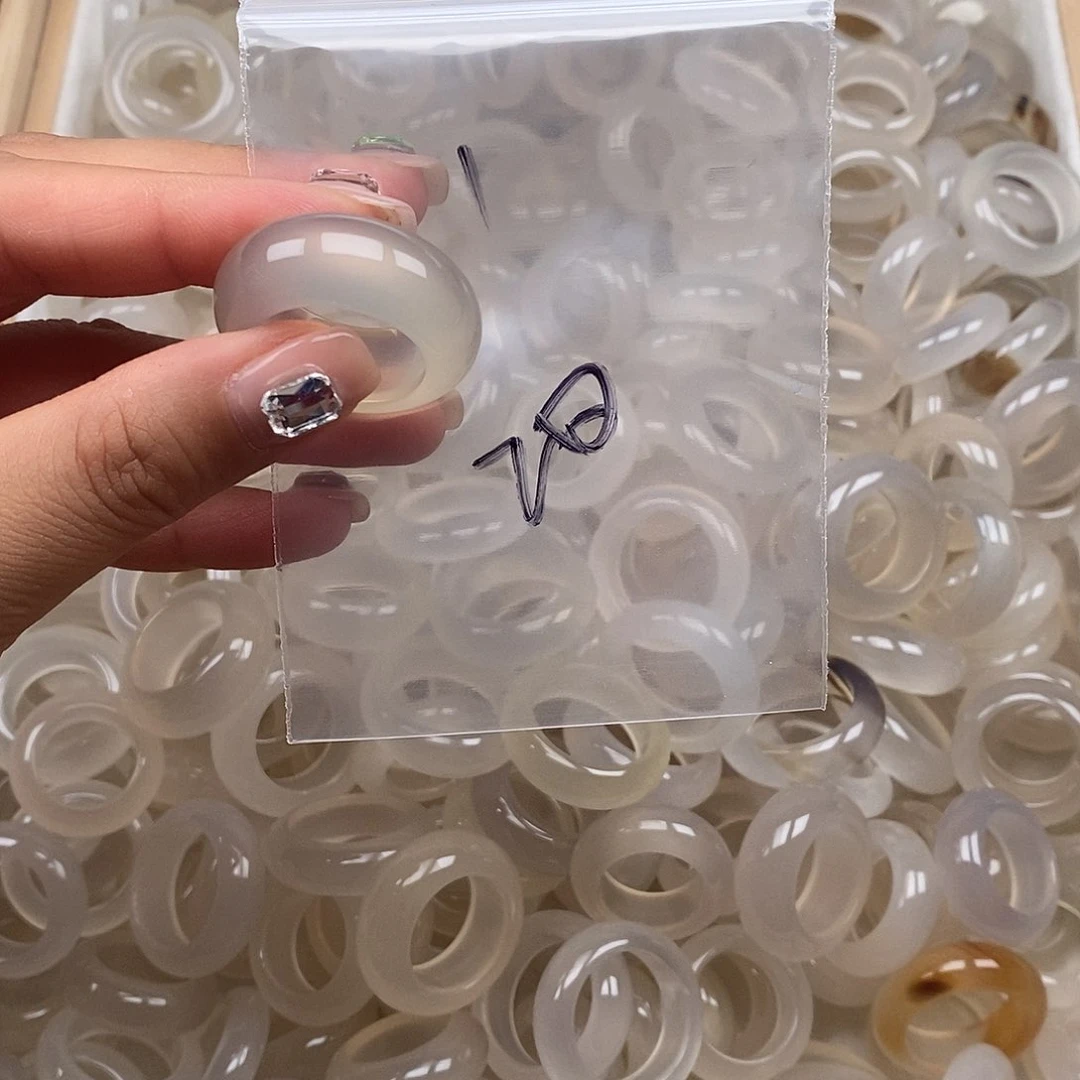 玛瑙/玉髓戒指未镶嵌