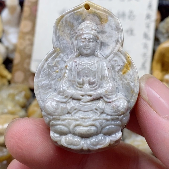 颈饰未镶嵌硅化珊瑚（珊瑚玉）