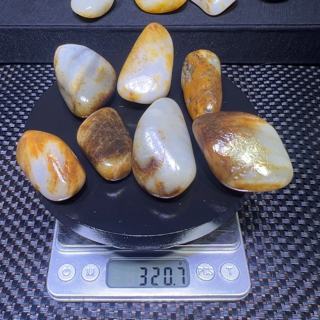 和田玉（子料）未镶嵌吊坠(不含链)320克