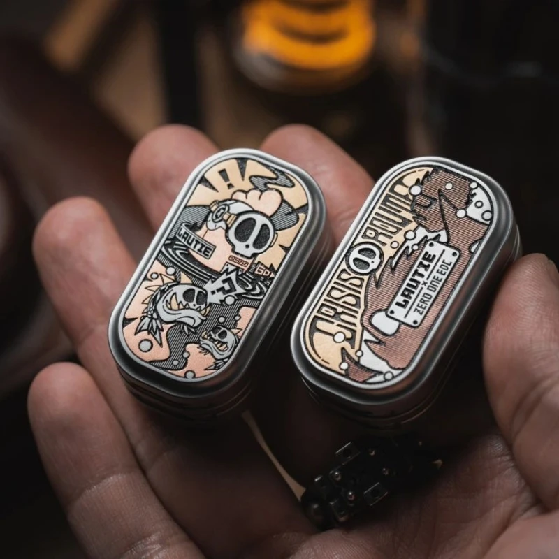 【虎头局】危“鸡”航线机械推牌金属玩具01傲娇的老铁匠联名EDC