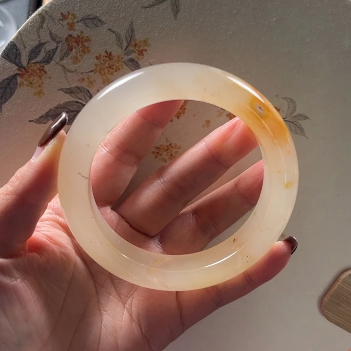 石英质玉未镶嵌手镯62-63福利不退不换