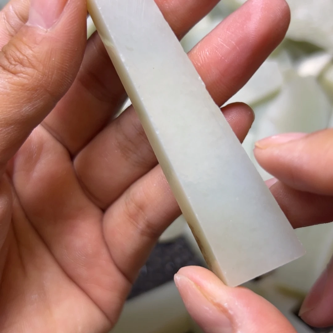 和田玉未镶嵌项链