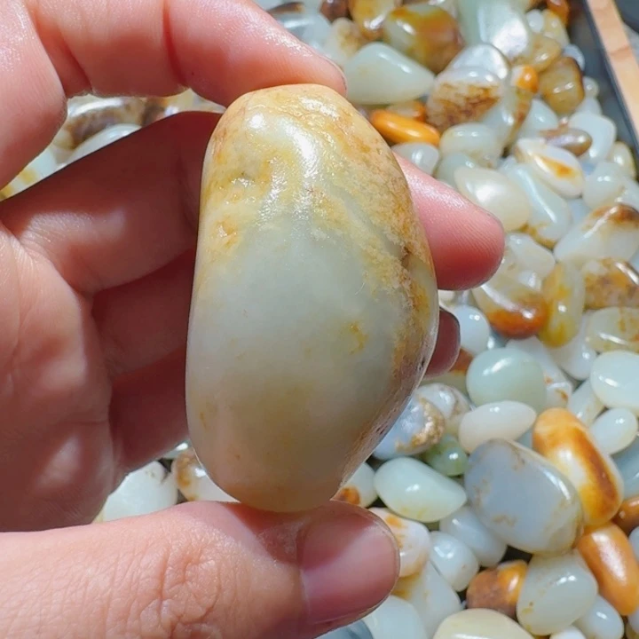 颈饰未镶嵌和田玉56克