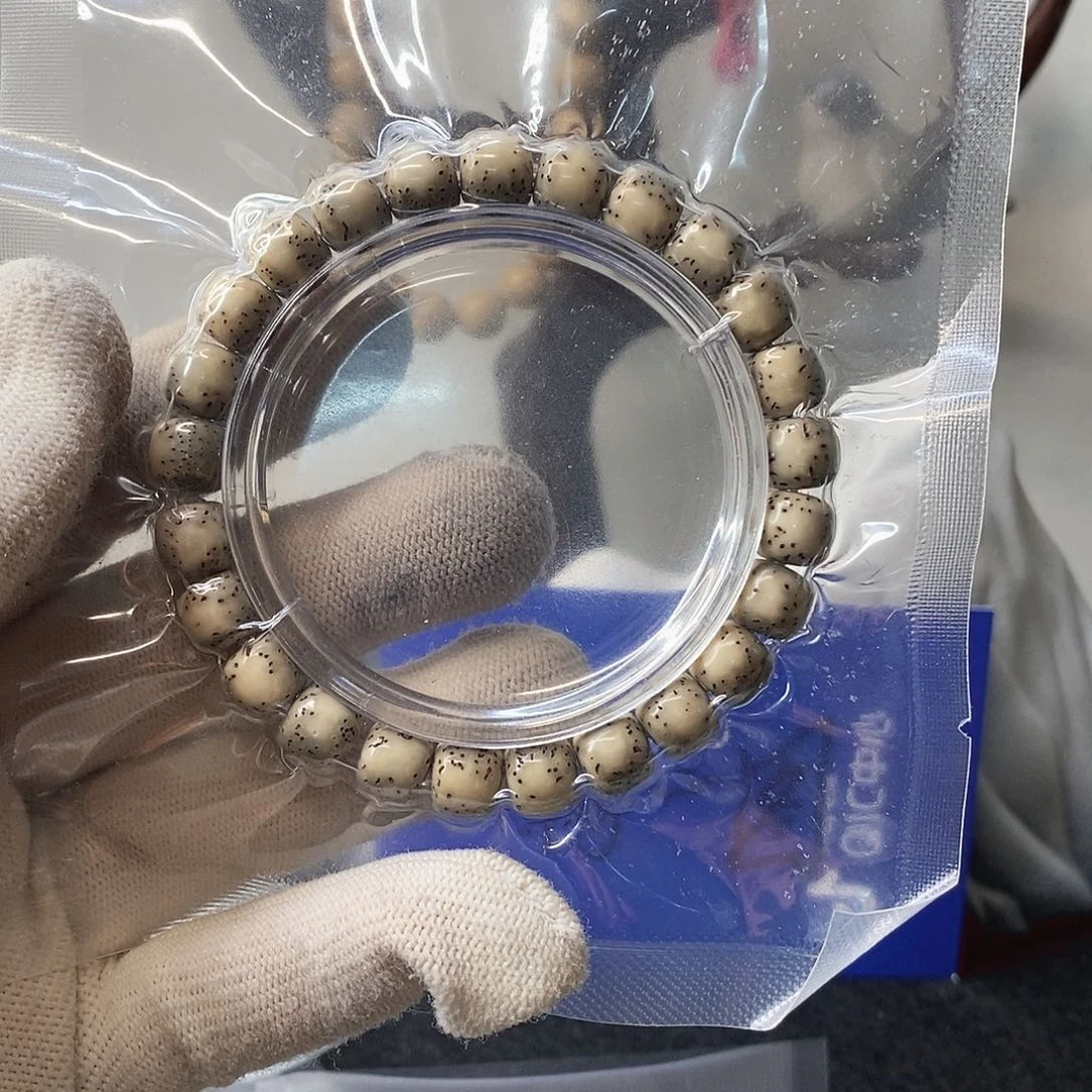 星月菩提吊坠A8石玉河豚9*8单