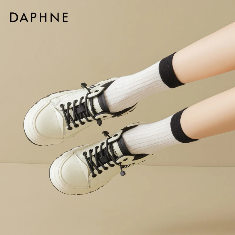 达芙妮户外徒步登山鞋女2025新款秋季厚底防滑百搭运动休闲板鞋子