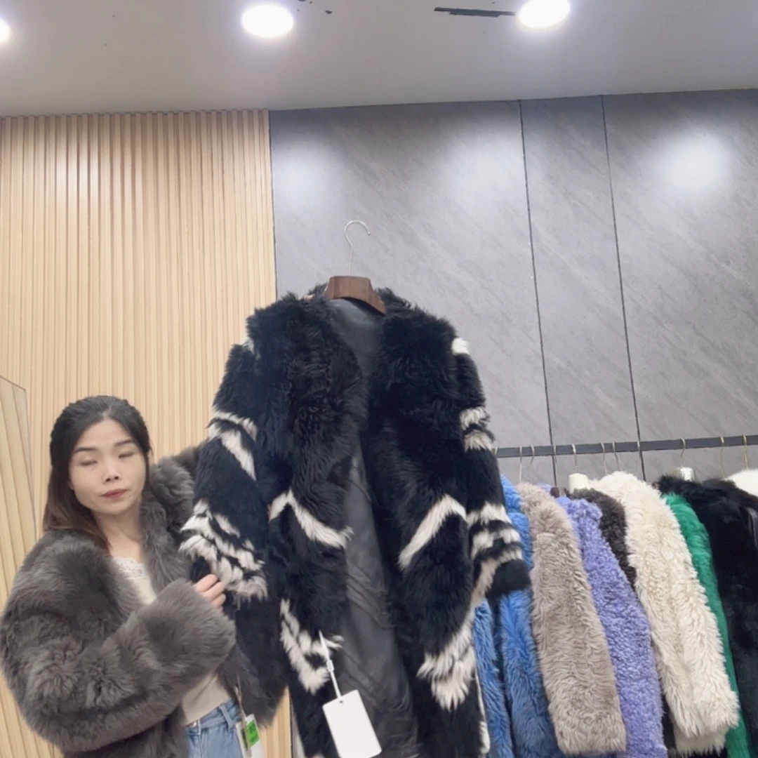 芯***宿302福利托卡1米长拼色