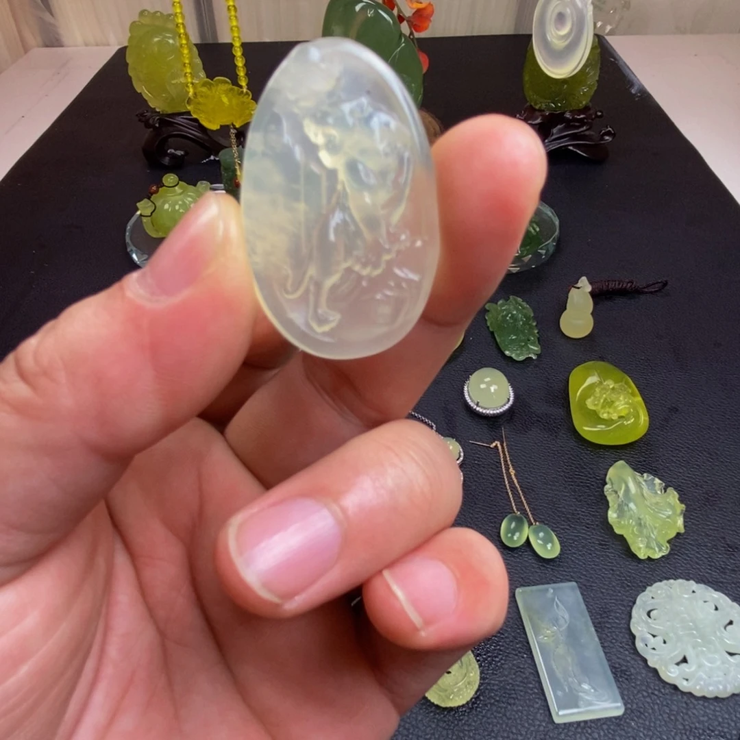 蛇纹石玉合金颈饰