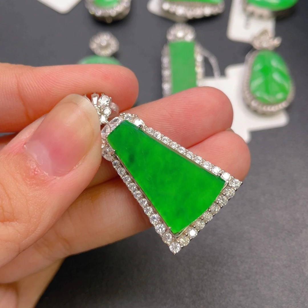 翡翠银S925镶嵌颈饰