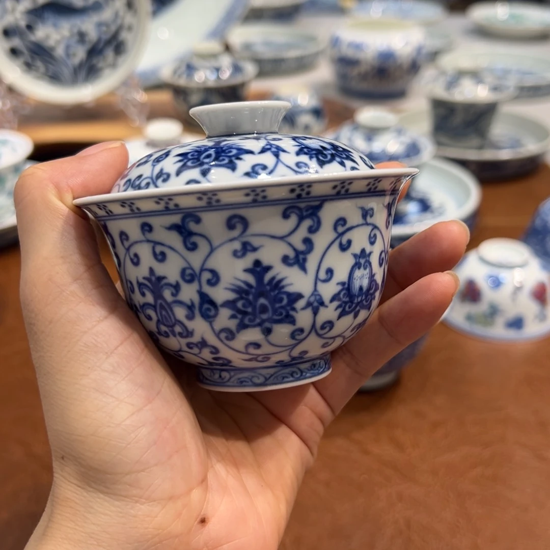 盖碗青花缠枝盖碗纯手工