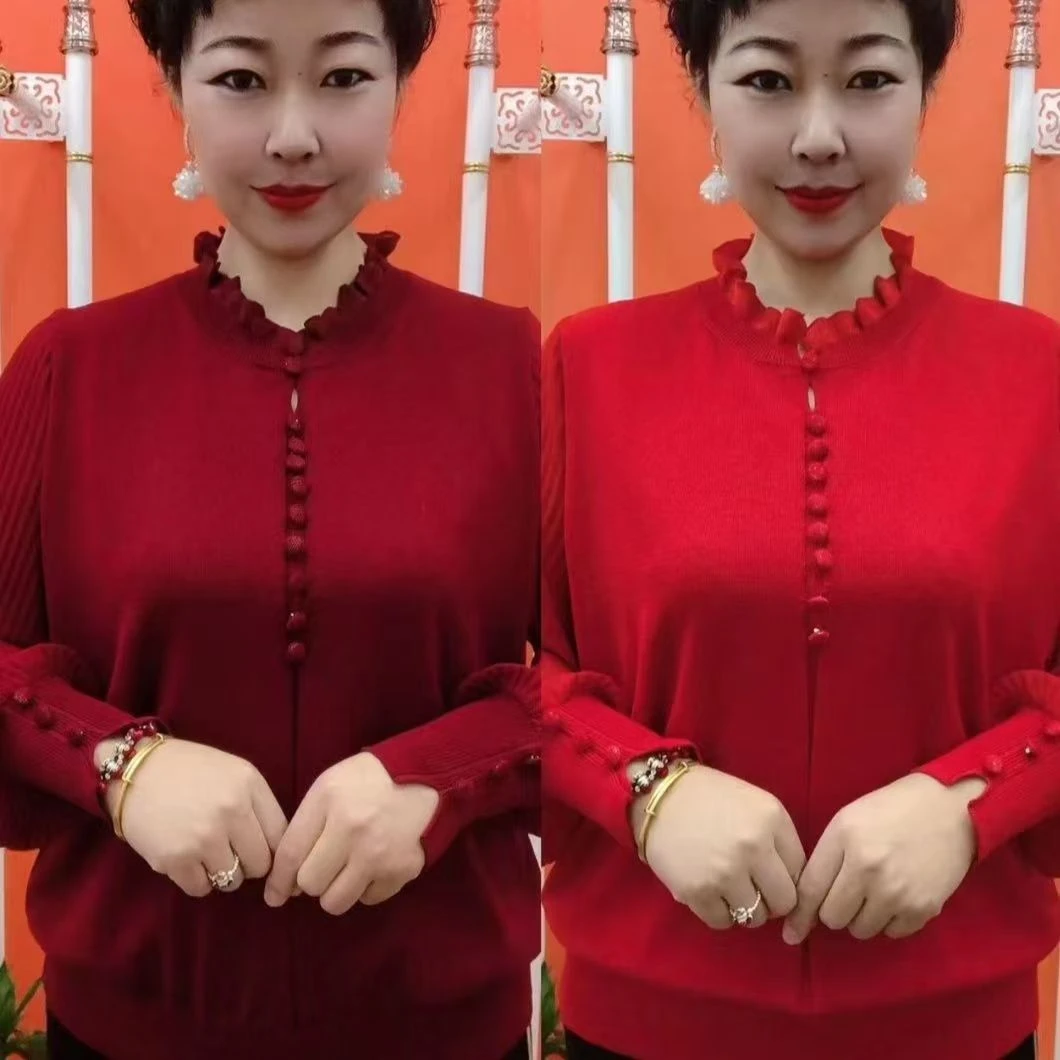 洋气妈妈木耳边设计感小衫春秋百褶袖纯色包扣宽松遮肚气质针织衫