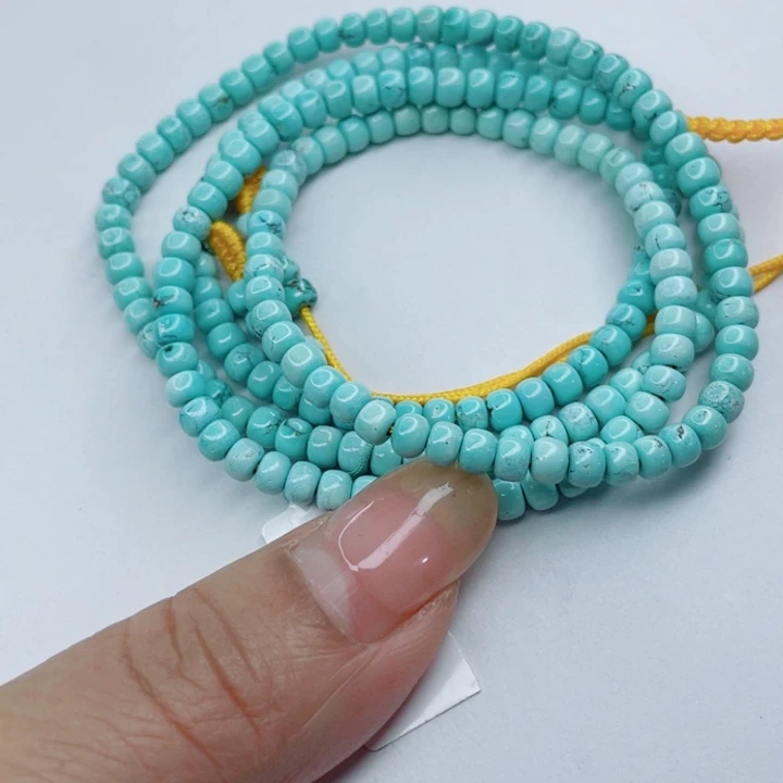 绿松石未镶嵌颈饰