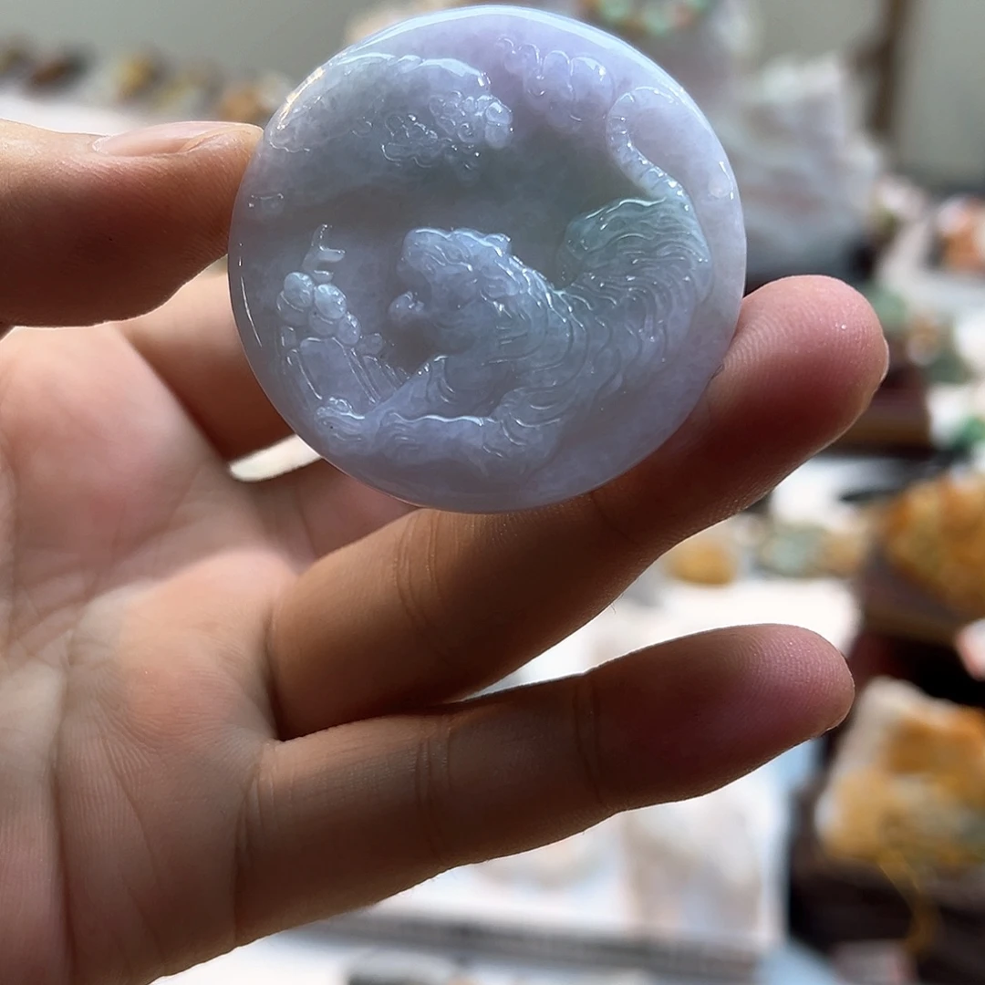 翡翠未镶嵌颈饰挂件