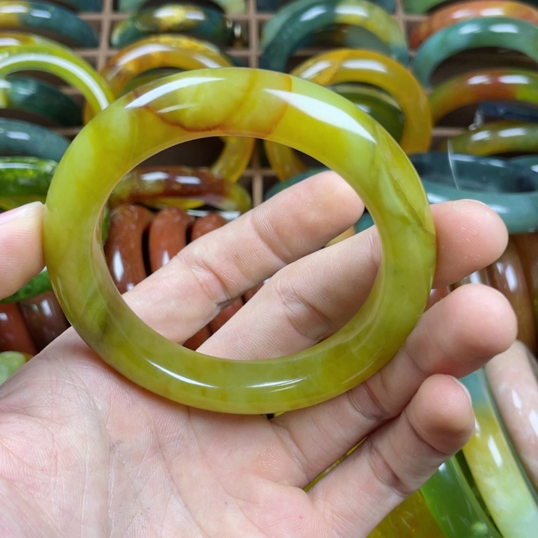 蛇纹石玉未镶嵌手镯