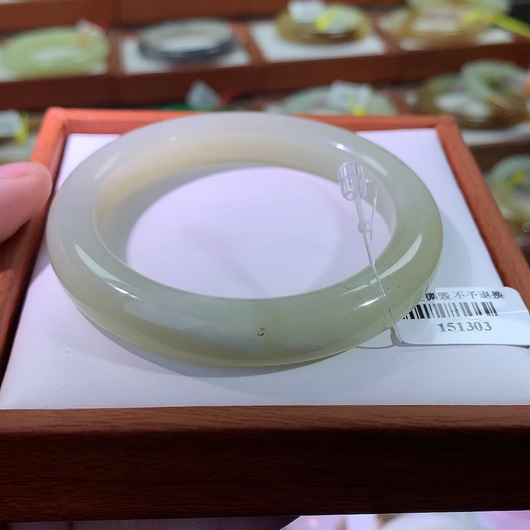 和田玉未镶嵌手镯1 冰晴底 福利 雪花桂花56.7