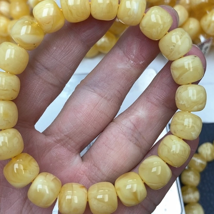 琥珀未镶嵌珠宝奇石10