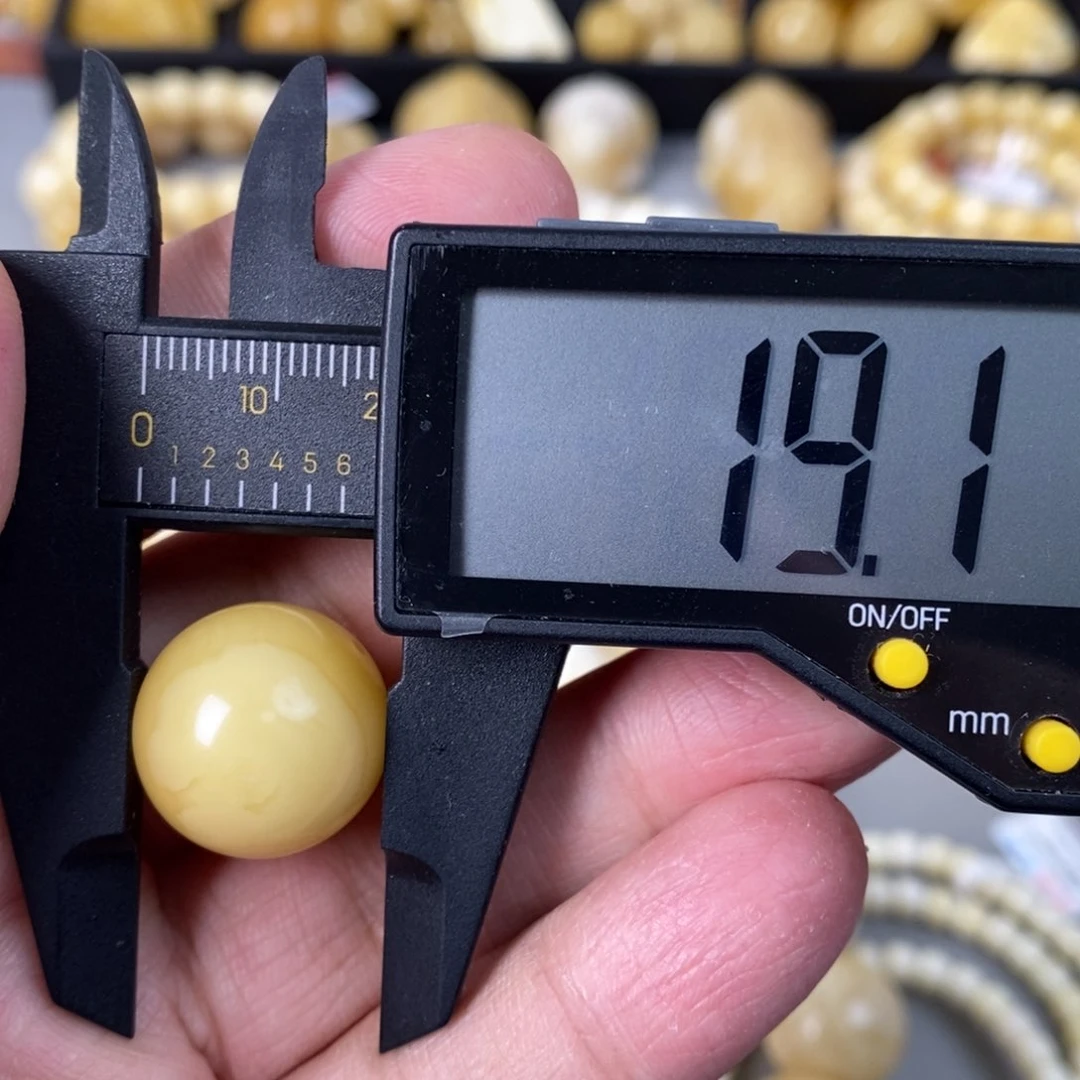 未镶嵌蜜蜡珠宝奇石4g